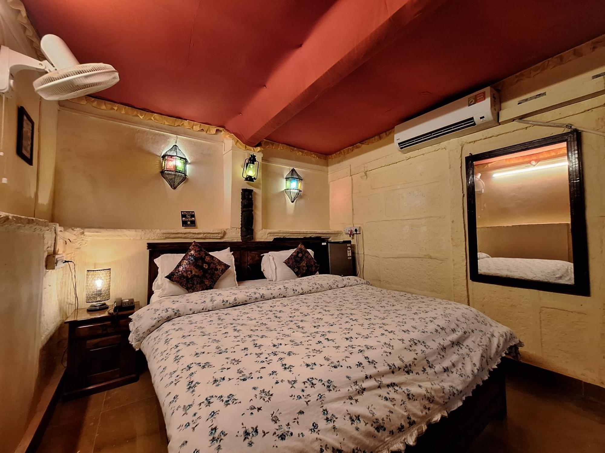 Desert Haveli Guest House Джайсалмер Екстериор снимка